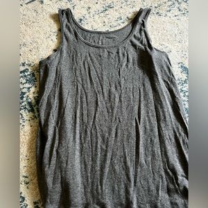 women’s grey tank top